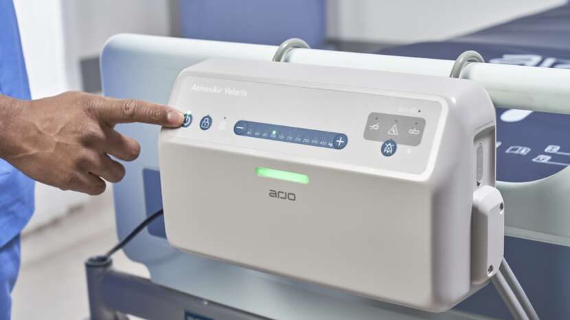 Arjo - AtmosAir Velaris Mattress, Alternating Hybrid Mattress, Instant Set Up, AltoVac Technol, Infection Control Design