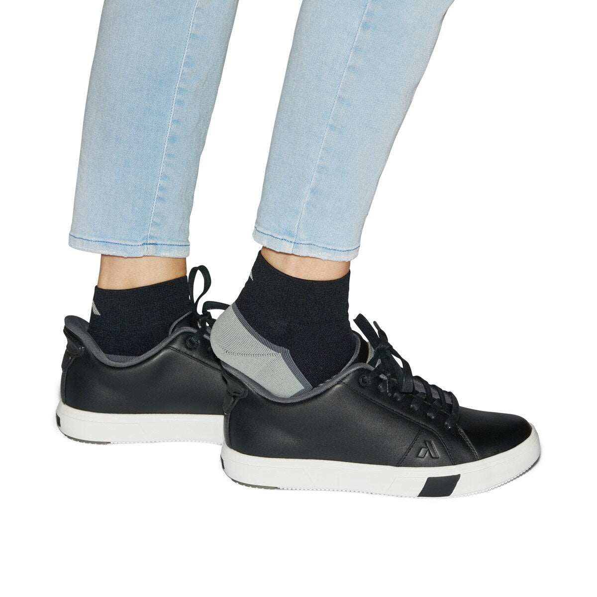 Anodyne - Diabetic Sneakers - Hands Free No. 27 Women's Casual Sneaker - Black or White